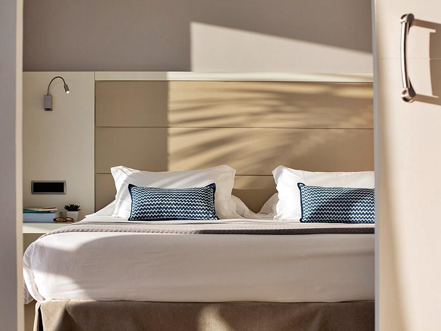 Las Gaviotas Suites Hotel & Spa Playa de Muro  Bagian luar foto