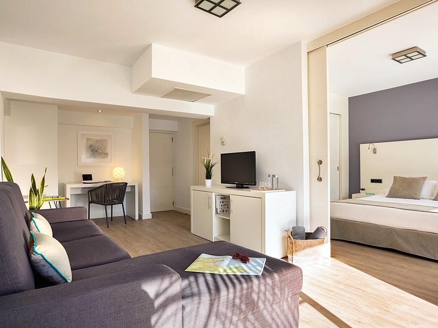 Las Gaviotas Suites Hotel & Spa Playa de Muro  Bagian luar foto