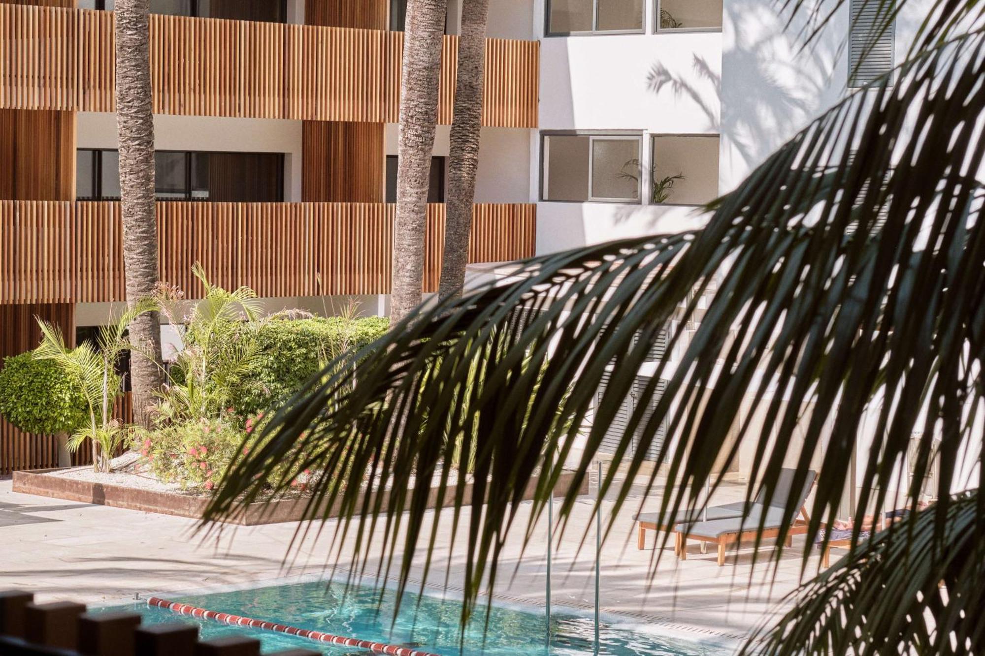 Las Gaviotas Suites Hotel & Spa Playa de Muro  Bagian luar foto
