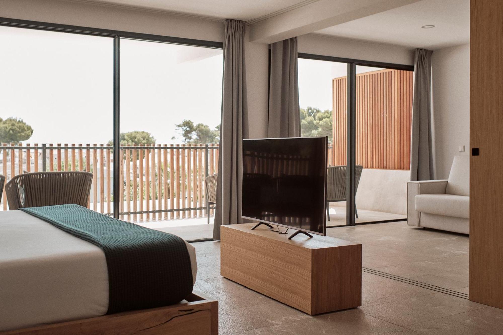 Las Gaviotas Suites Hotel & Spa Playa de Muro  Bagian luar foto
