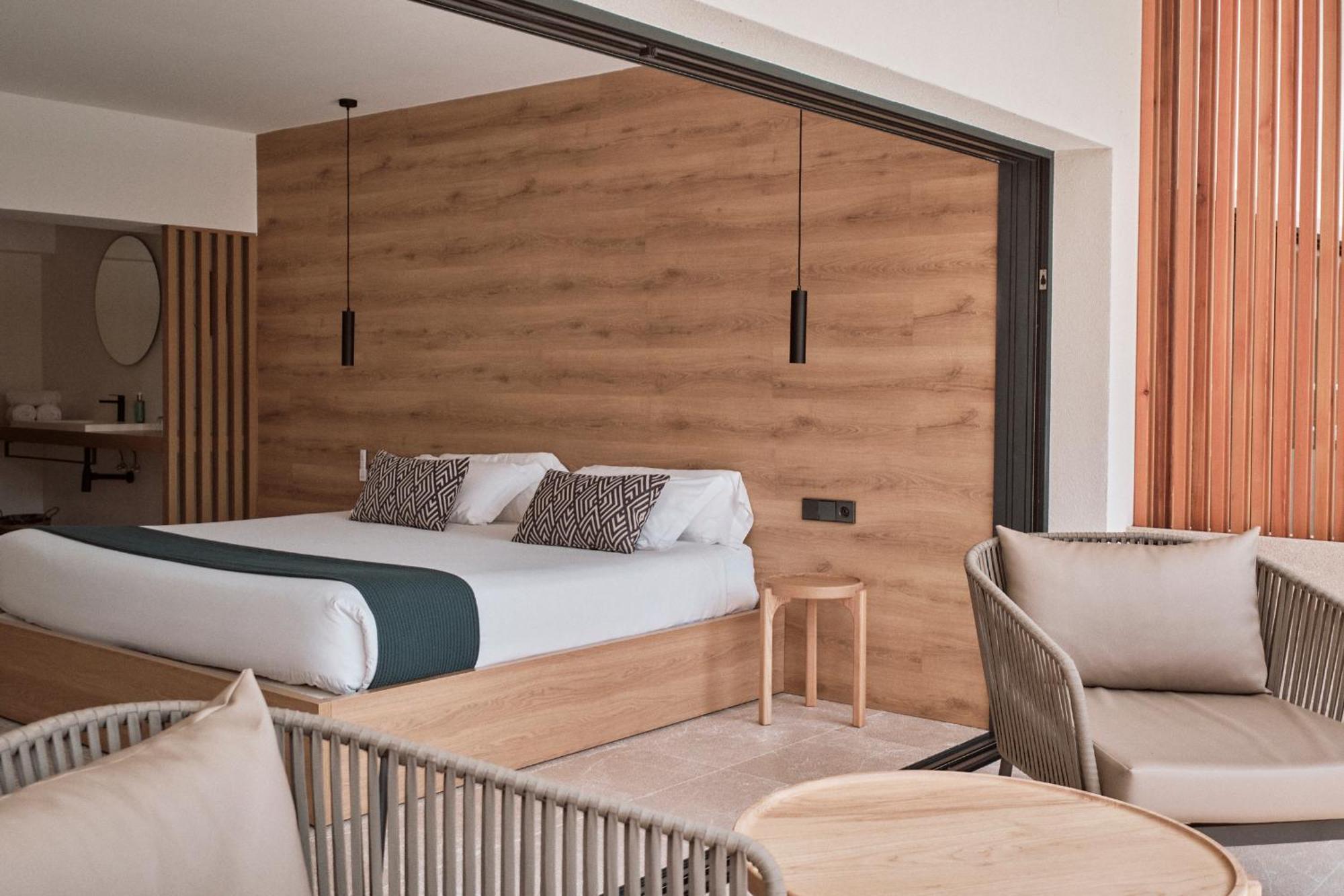 Las Gaviotas Suites Hotel & Spa Playa de Muro  Bagian luar foto