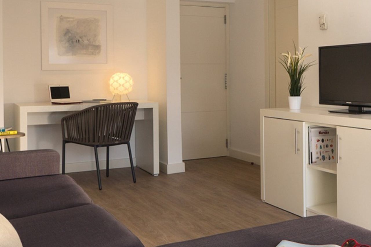 Las Gaviotas Suites Hotel & Spa Playa de Muro  Bagian luar foto